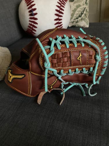 Mizuno RH Pro Limited Edition Baseball Glove 12" (Used)