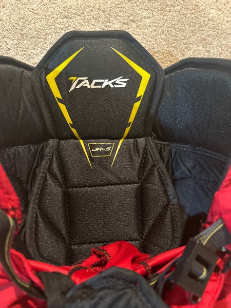 Junior Small CCM Tacks 492 Hockey Pants (Used)