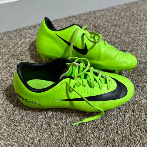 Nike Mercurial Victory VI Jr FG Youth Size 1 (831945-303)