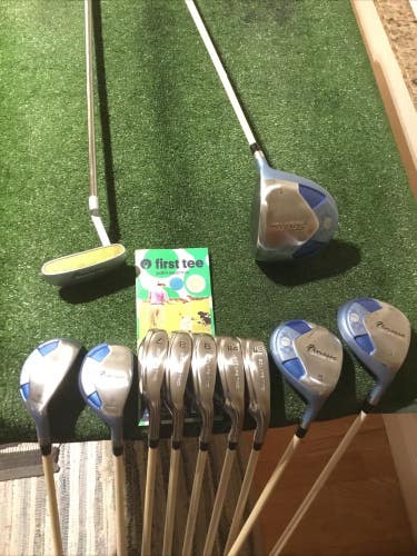 Square Two Ladies Finesse Full Set (D,3W,5W,5H, 6H, 7-PW-SW, Putter)Graphite VGC