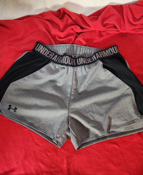 Under Armour HeatGear  Loose Fit Poly Two Pocket Training Shorts New Grey Black