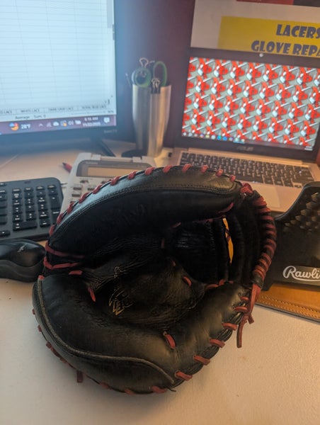 Catcher's RH Rawlings Renegade Baseball Glove 32.5" (Used)