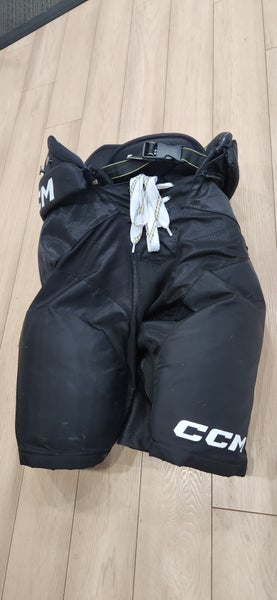 Senior Medium CCM Tacks AS 580 Hockey Pants (Used) like NEW