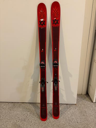 2023 Volkl Mantra M6 177 cm All Mountain Skis With Marker Griffon bindings