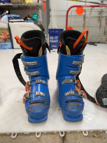 Mondo 23 & 23.5 Kid's Lange RSJ 60 Ski Boots (Used)