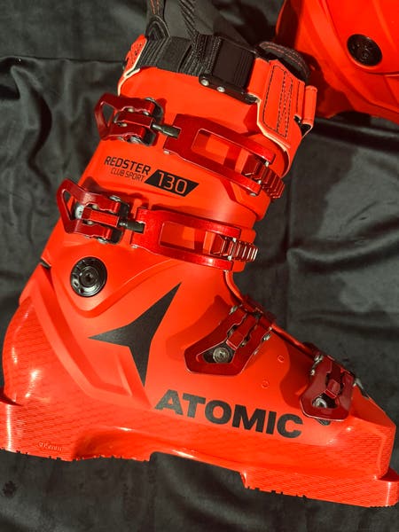 Atomic Redster Club Sport CS 130 BRAND NEW! Ski Boot Size 26.5
