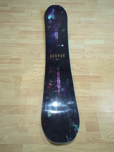 Burton Deja vu 149cm freestyle women's snowboard.