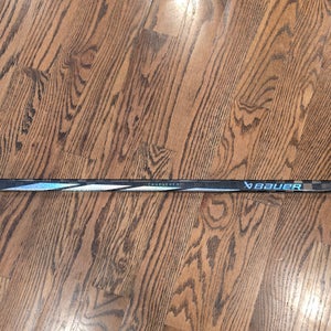 Junior Bauer Proto-R Right Handed Hockey Stick P92 40 Flex (Used)
