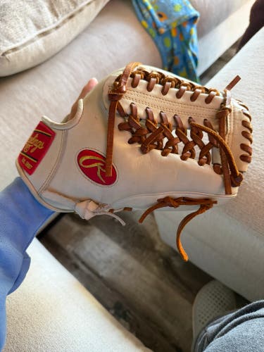 Rawlings Heart of the Hide RH Baseball Glove 11.75" (Used)