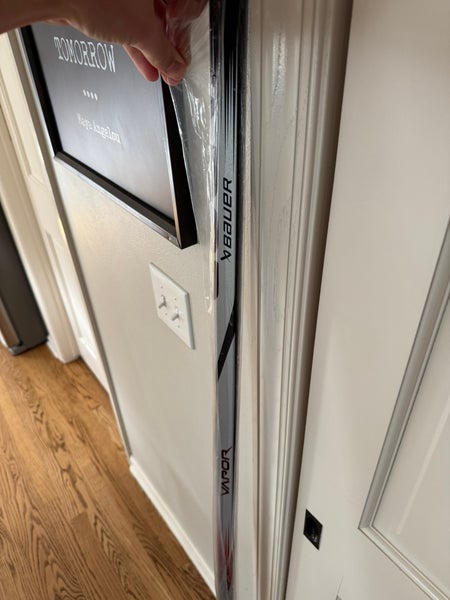 Senior Bauer Vapor Team Right Handed Hockey Stick P28 77 Flex (New)