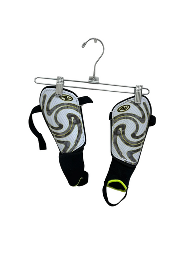 Used Soccer Shin Guards Junior White LG 11692-S000144067