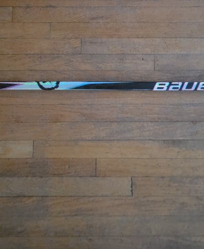 Senior Bauer Proto2 Right Handed Hockey Stick P28 70 Flex (Used)