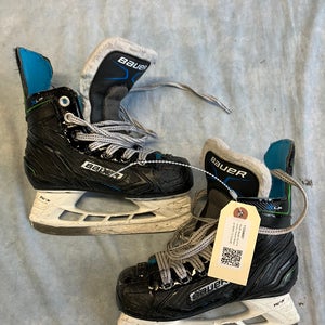 Youth Bauer X-LP Hockey Skates Regular Width 12 (Used)