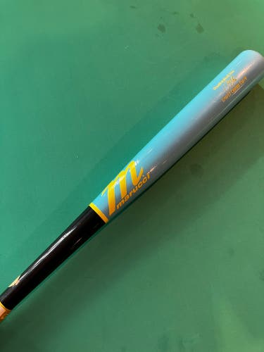 Marucci LINDY12 Maple Bat 33"