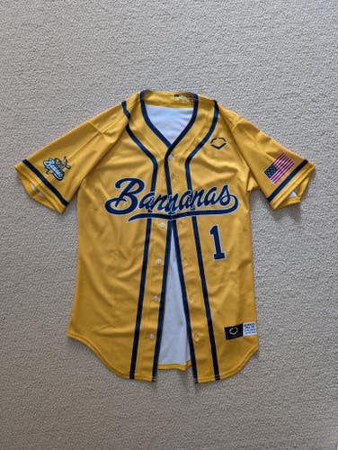 Yellow Savannah Bananas Small Men's EvoShield Jersey (New)