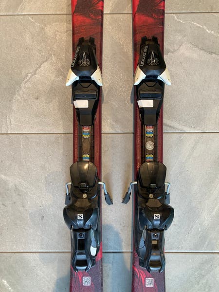 Salomon QST Lux JR 130cm Skis + SL7 Bindings | SidelineSwap | Buy