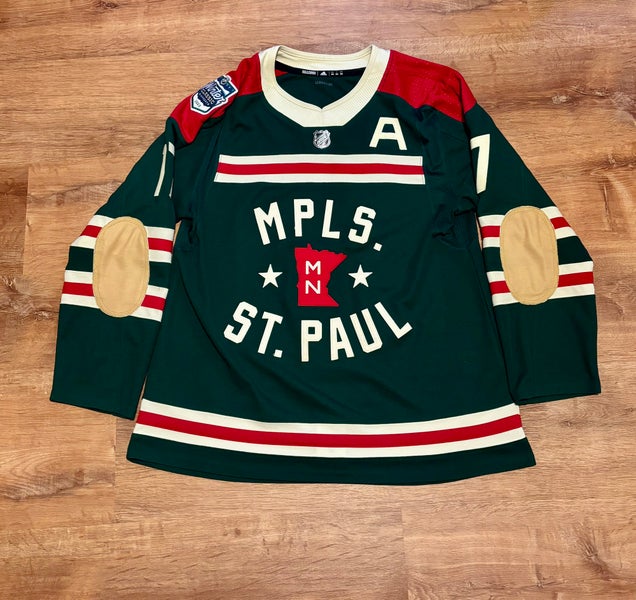 Adidas Marcus Foligno Minnesota Wild 2022 Winter Classic Jersey Patch NHL (54)