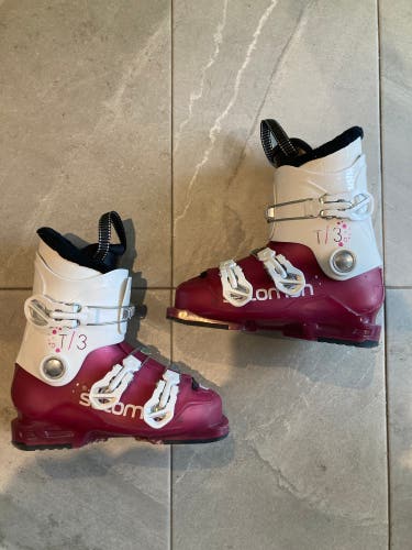 Salomon T3 Ski Boots | Mondo 23.5 (275mm)