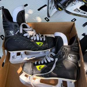 Graf Supra 735 Hockey Skates Size 4 (New)