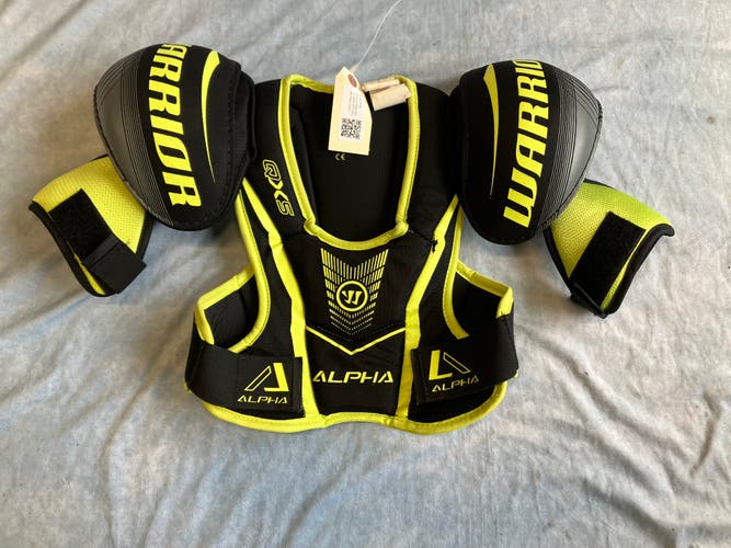 Medium Junior Warrior Alpha QX5 Shoulder Pads (Used)