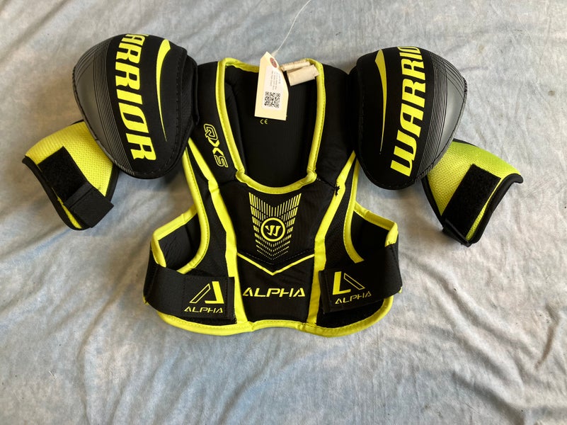 Medium Junior Warrior Alpha QX5 Shoulder Pads (Used)