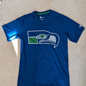 Seahawks Vintage Blue Small Men's Nike Shirt (Used)