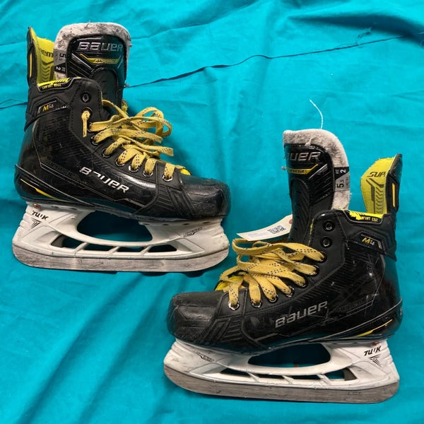 Bauer Supreme M4 Hockey Skates | INT 5.5 Fit 2
