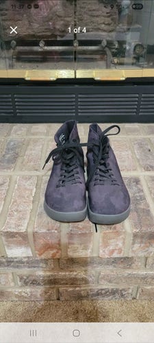 WOMENS SIZE 9 - No Bull Hi Top Trainers