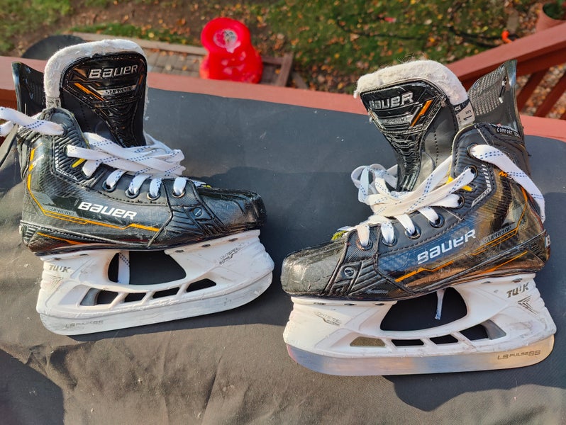 Bauer Supreme M5 Pro Hockey Skates Regular Width Size 1.5 (Used)