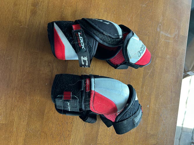 Senior Small CCM JetSpeed FT4 Elbow Pads