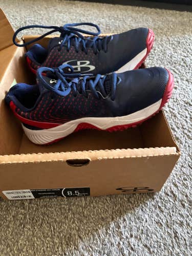 Dart Pursuit Turf Navy/Red/White 8.5 W/7M