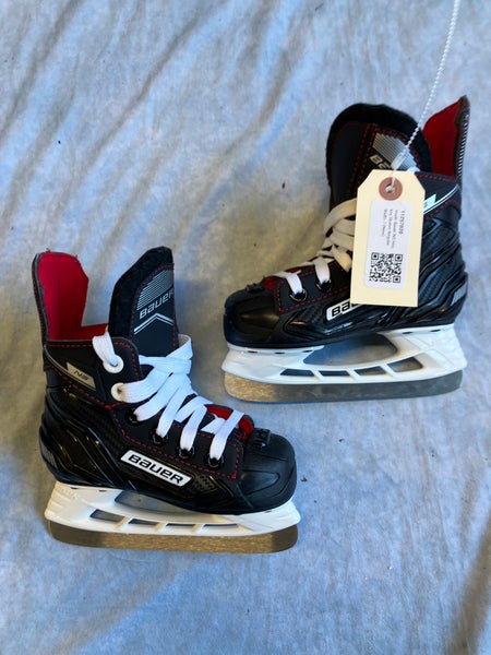 Youth Bauer NS Hockey Skates Regular Width 7 (New)