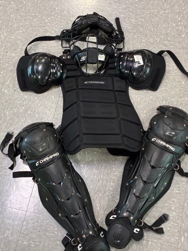 Adult Champro CP8 Umpire Set (Used)