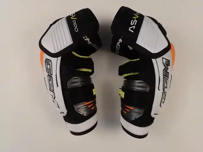 Senior Medium CCM Tacks AS-V Pro Elbow Pads Pro Stock (New)