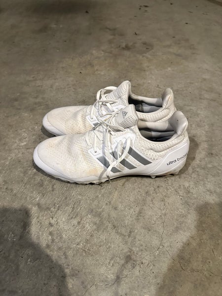 adidas ultraboost Size M 13.5 (W 14.5) Adidas Low Top (Used)