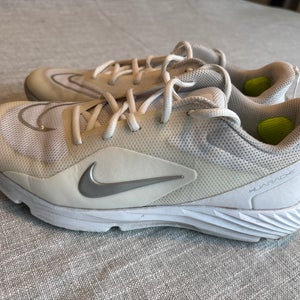 White Men's Size M 7.5 (W 8.5) Adult Nike Alpha Huarache 8 Pro Turf Low Top Turf Cleats (Used)