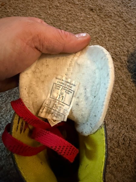 2020 CCM Super Tacks 9350 Hockey Skates 11 (Used)