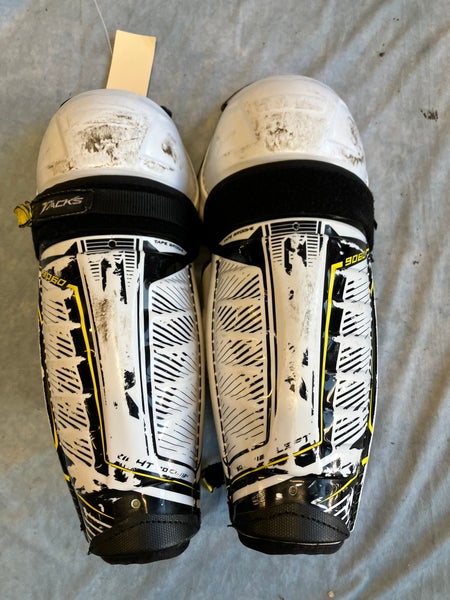 Junior CCM Tacks 9060 Shin Pads 12" (Used)