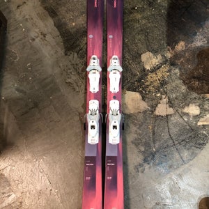 2023 Women's 161cm Atomic Maven 86 Skis | Atomic M10 Bindings (Used)