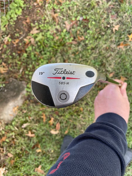 Men's Titleist 585.H Right Handed Hybrid Stiff Flex 4H (Used)