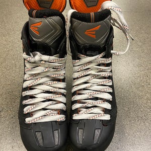 2012 Easton Mako Hockey Skates Regular Width 7.5 (Used)