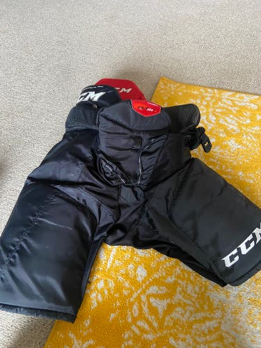 Men's Senior Small CCM QLT 290 Hockey Pants (Used)