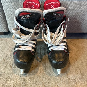 2021 Bauer Vapor 3X Hockey Skates Regular Width 13 (Used)