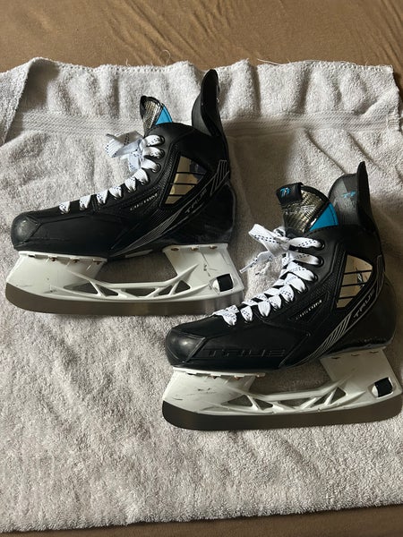 True NHL Custom Hockey Skates Regular Width Pro Stock 7.25 (Used)