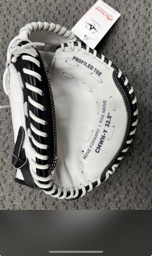 All Star RH Softball Glove (New) ALL STAR HEIRESS CMWH-Y 32.5" fastpitch catchers mitt