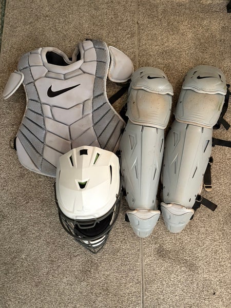 Nike Diamond Elite Catcher's Set (Used)