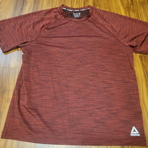 Reebok Lightweight Short Sleeve Athletic Shirt, Tag Size XL