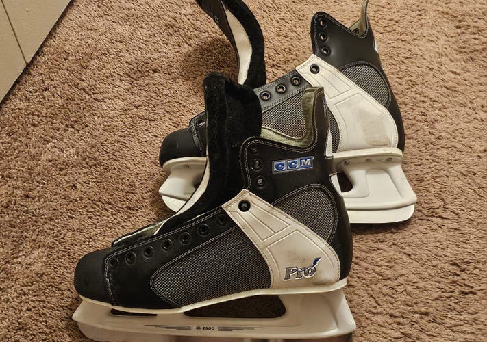 CCM Hockey Skates Ultra Pro SL-2500 13 (Used)