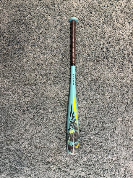 Easton Moxie Bat (-13) 13 oz 26" (Used)