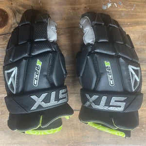 STX Cell V Lacrosse Gloves Large (Used)